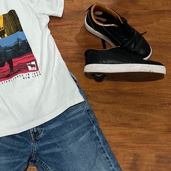 Heelys Other - Heelys Black size 3